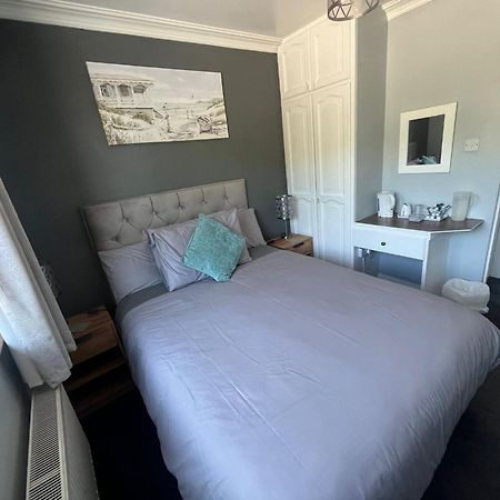 Manorlodge Тралі Екстер'єр фото